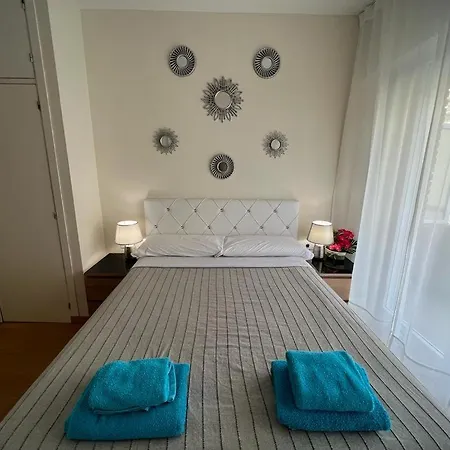 Paris Bed & Breakfast